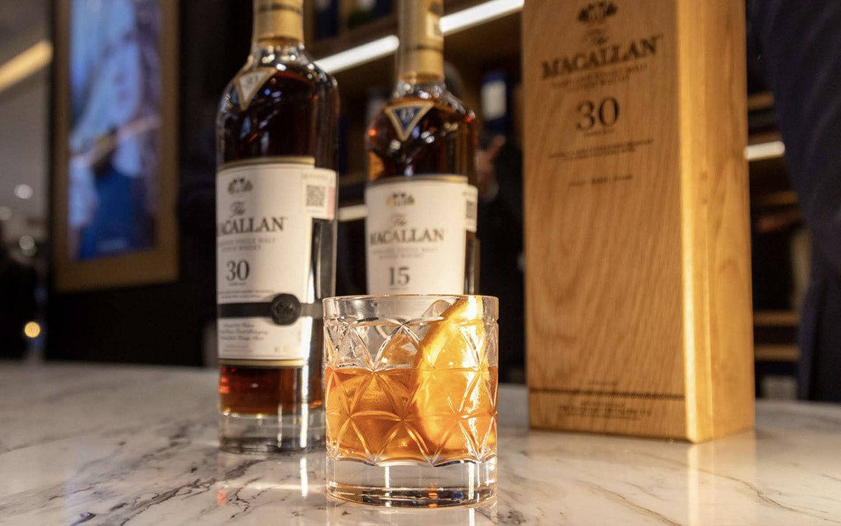 El Encanto de los Whiskys y Ginebras del Reino Unido: Tradiciones y Placeres