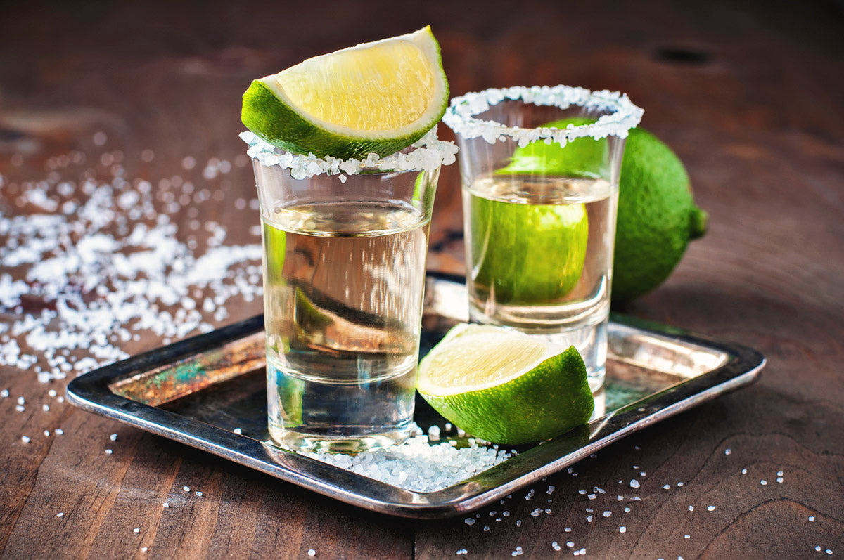 Tequila y mezcal. Los mejores sinónimos de celebración en México. Celebra las fiestas patrias conociendo más sobre dos de las bebidas preferidas de los mexicanos.